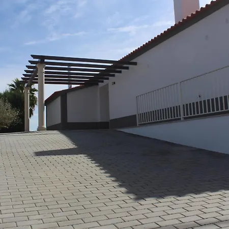 With Private Wellness And Pool Salir de Matos